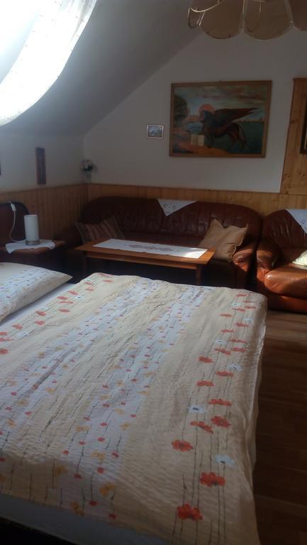 U Tri Kocek Hotell Jablonné v Podještědí Exteriör bild